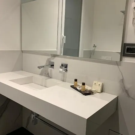 Thalya Luxury Alojamento de Acomodação e Pequeno-almoço 3*