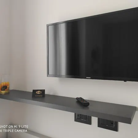 Alojamento de Acomodação e Pequeno-almoço Thalya Luxury 3*