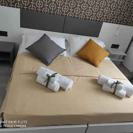 Alojamento de Acomodação e Pequeno-almoço Thalya Luxury